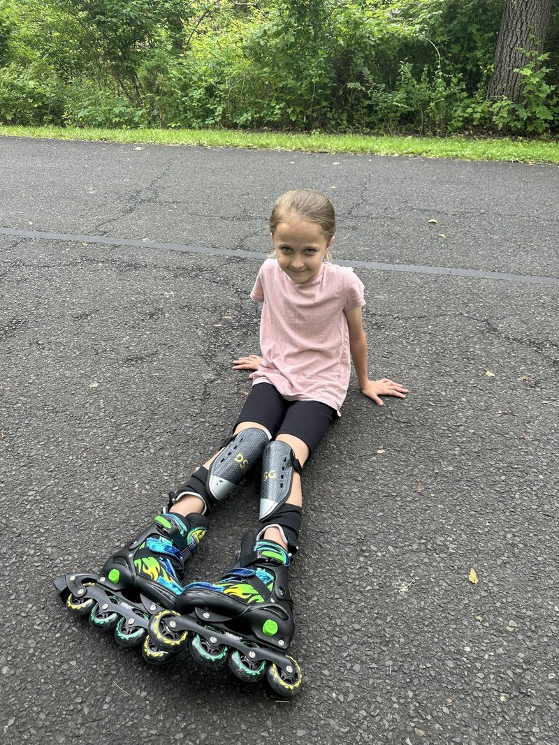 Nattork Adjustable Inline Skates for Kids Adults, Indoor and Outdoor Blades Roller Skates with 8 Light Up Wheels for Boys Girls Aged 4-16, Adult Women Beginners