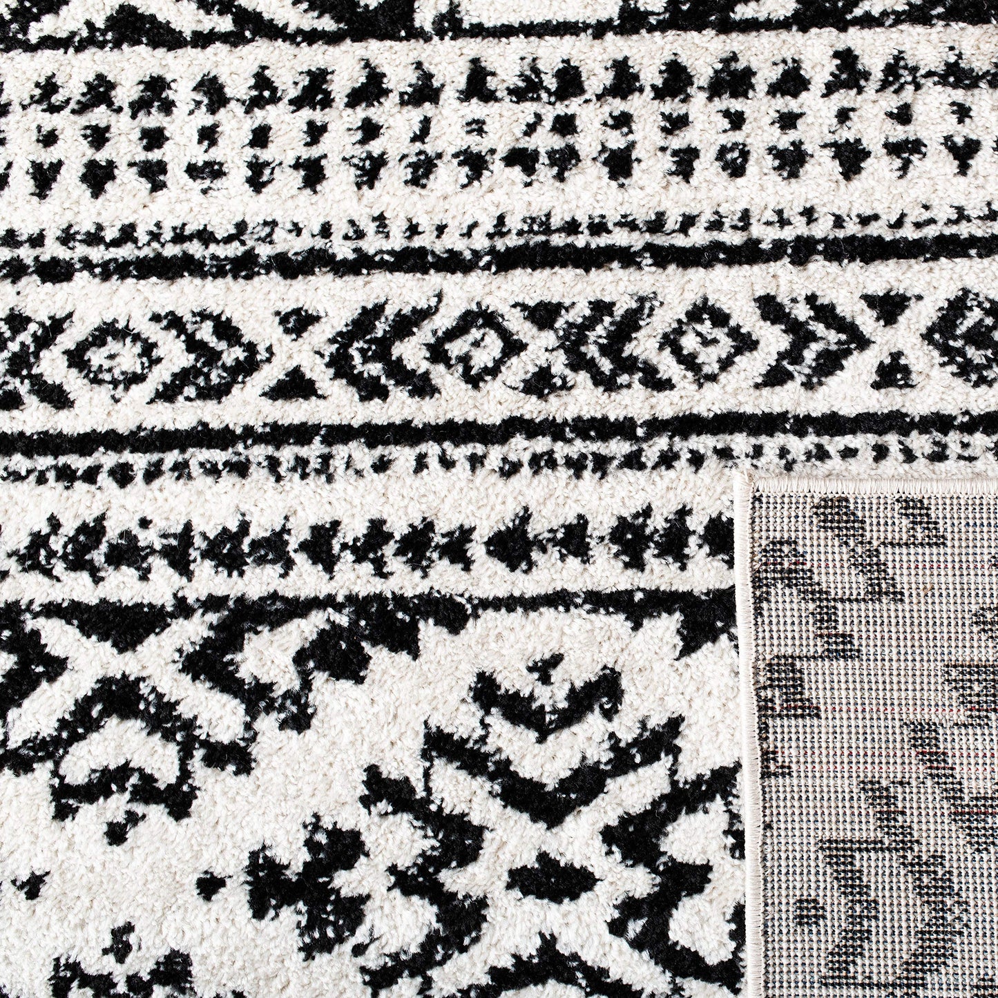 SAFAVIEH Tulum Collection Area Rug - 6'7" Square, Ivory & Black, Moroccan Boho Tribal Design, Non-Shedding & Easy to Clean, Ideal for Living Room, Bedroom, Dining Space (TUL272B)
