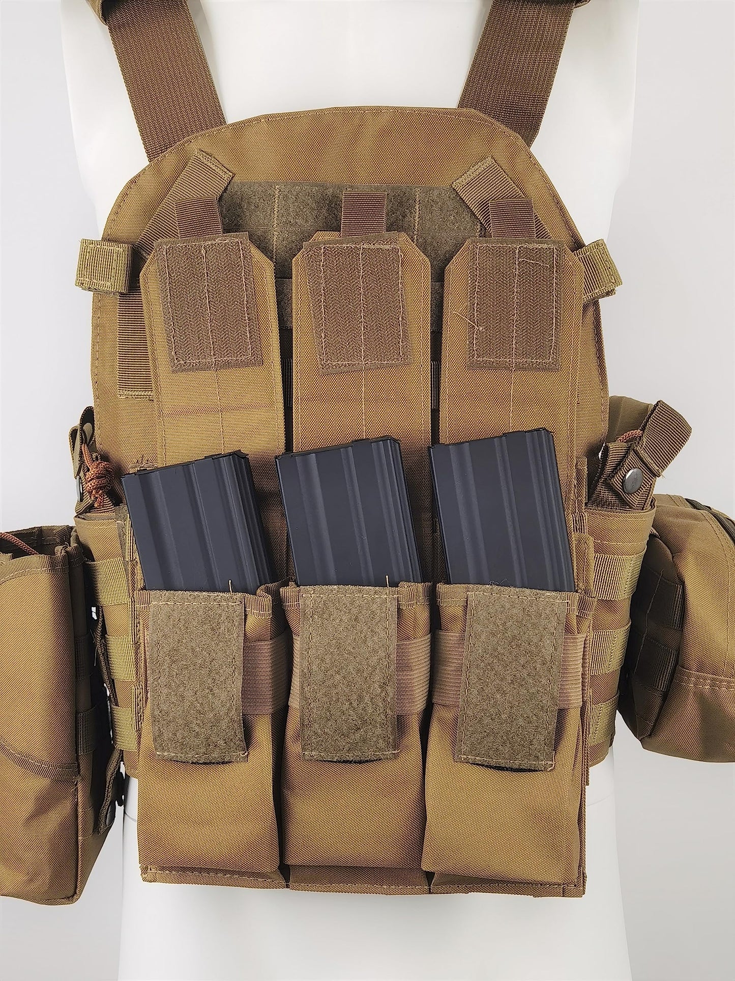 Invenko Heavy Duty Tactical Molle Airsoft Vest Outdoor Hunting Paintball Sports Outdoor Gaming Security Gurad Duty Soft Vest (tan)