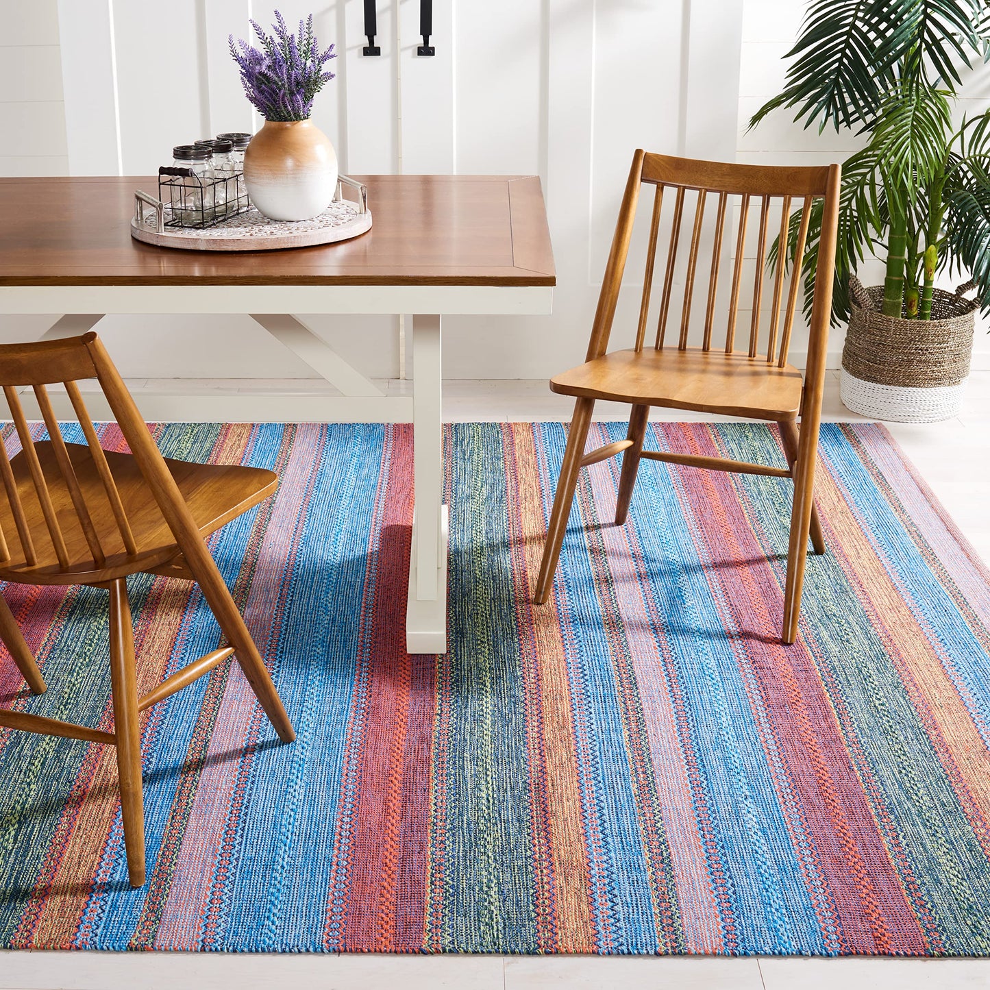 SAFAVIEH Montauk Collection Area Rug - 6' Square, Blue & Orange, Handmade Flat Weave Boho Stripe Cotton, Ideal for High Traffic Areas in Living Room, Bedroom (MTK851N)