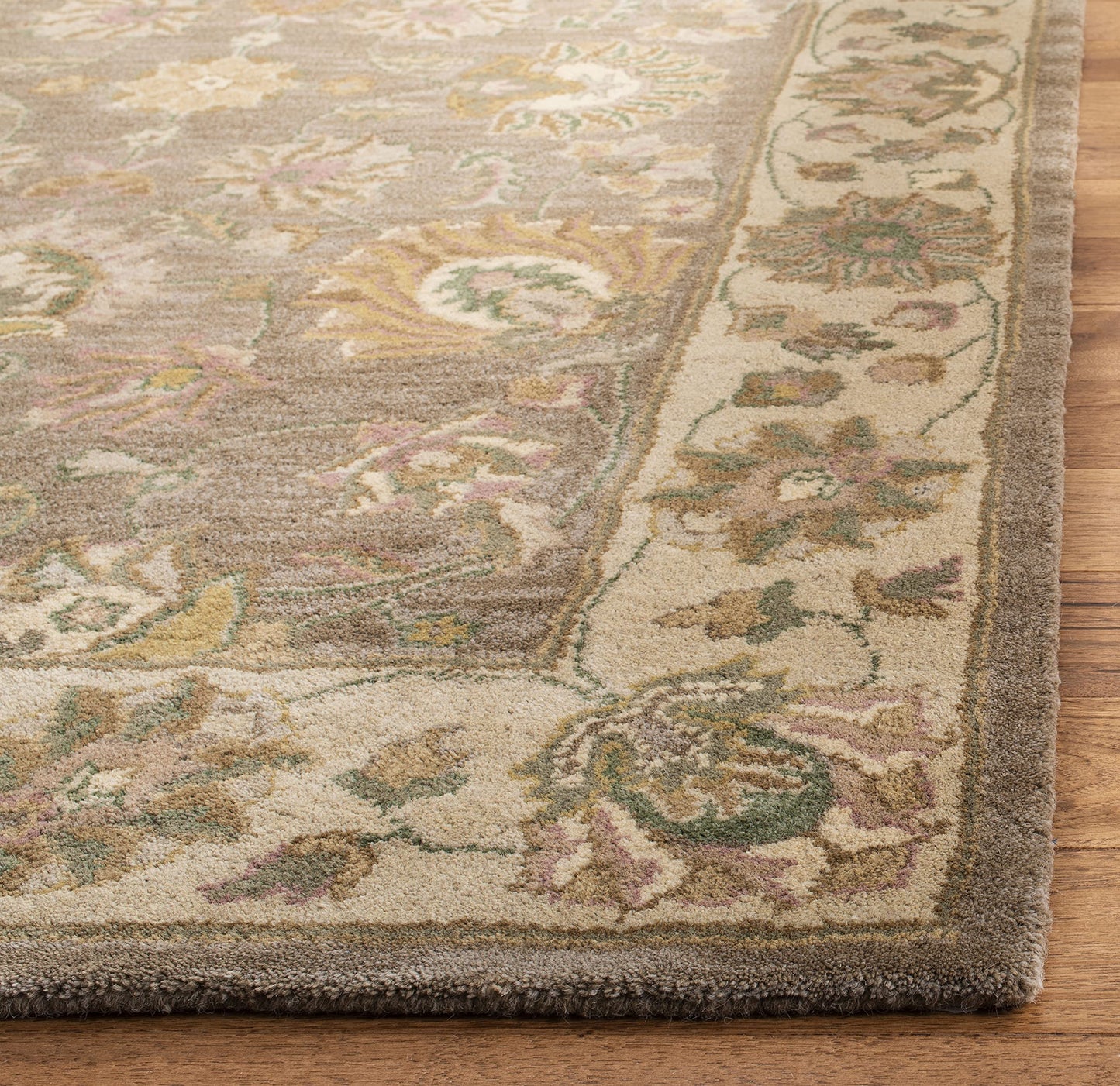 SAFAVIEH Heritage Collection 7'6" x 9'6" Brown / Ivory HG343K Handmade Traditional Oriental Premium Wool Area Rug