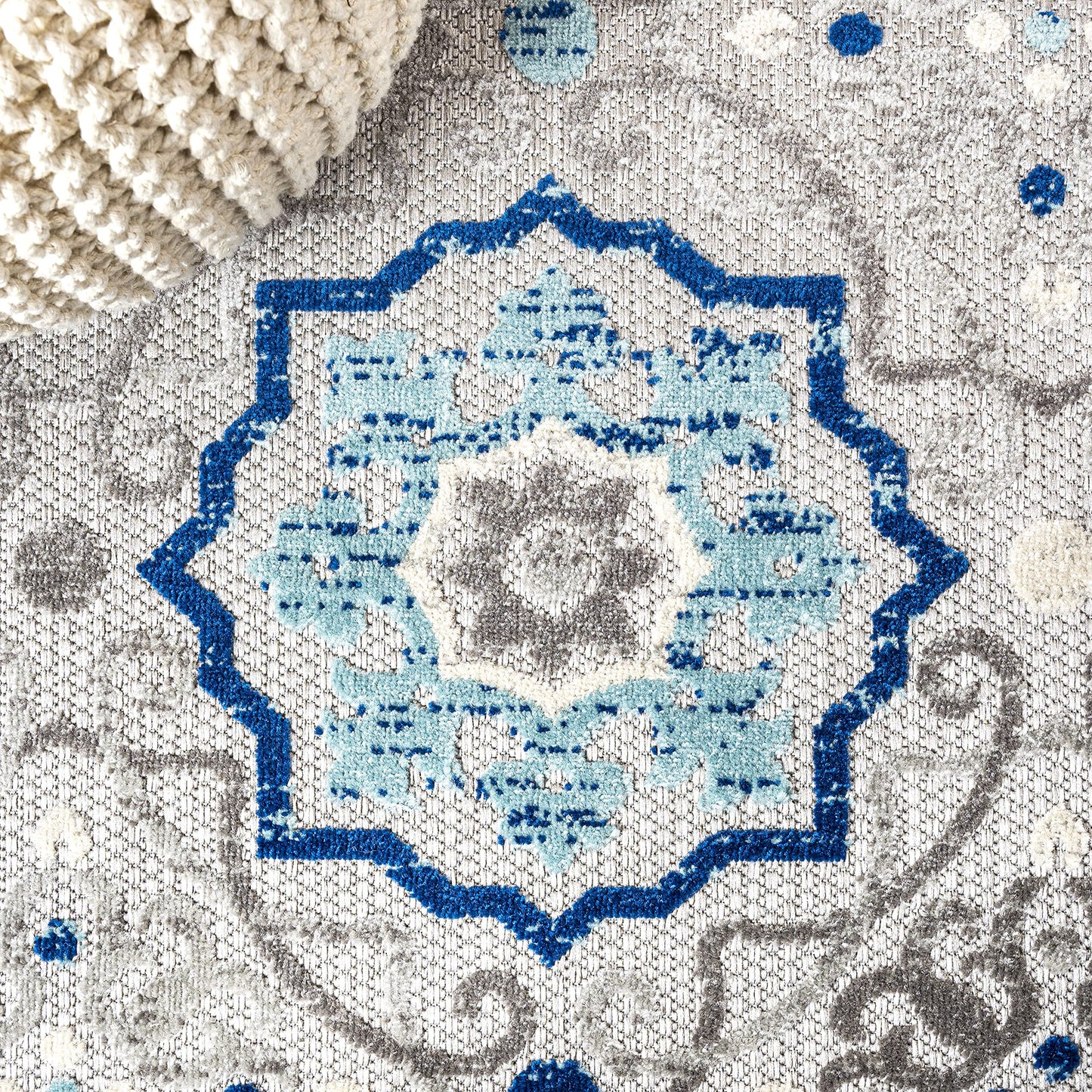 JONATHAN Y Mediterranean Medallion Indoor Outdoor Square Area Rug 5X5 Blue/Gray, Boho for Backyard, Patio, Porch, Easy-Cleaning, High Traffic, Pet-Friendly, Non-Shedding (AMC101A-5SQ)